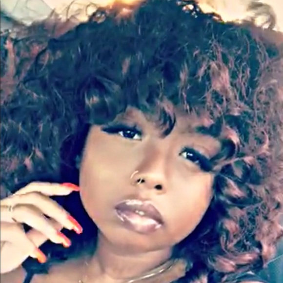 Meet your Posher, Brenda - Picture 2 of 2